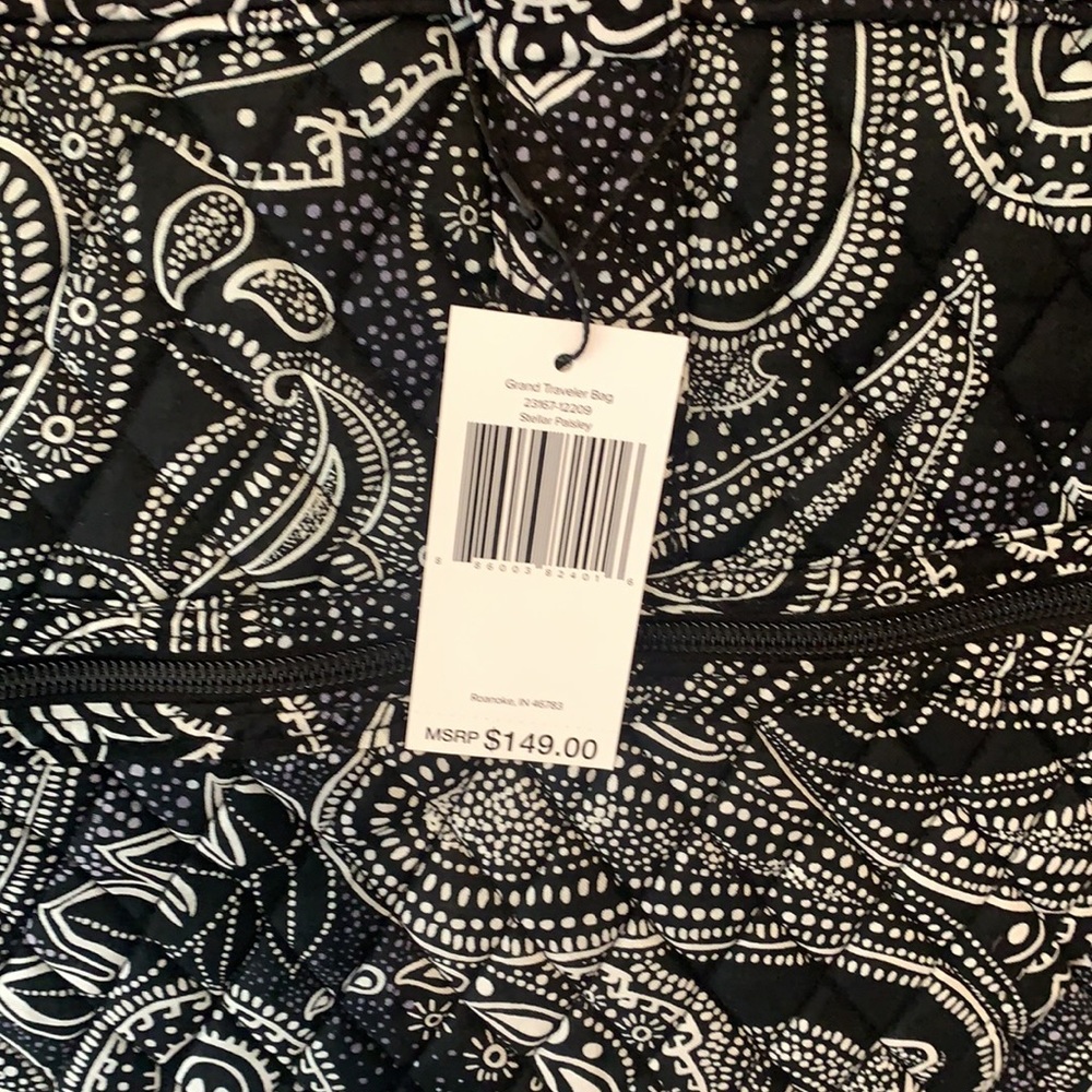 NWT Vera Bradley grand traveler duffel stellar paisley - Picture 3 of 10